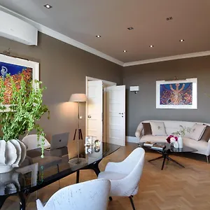 Aparthotel Tornabuoni Collection Residenza D'epoca