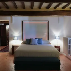 Testamatta Apartment