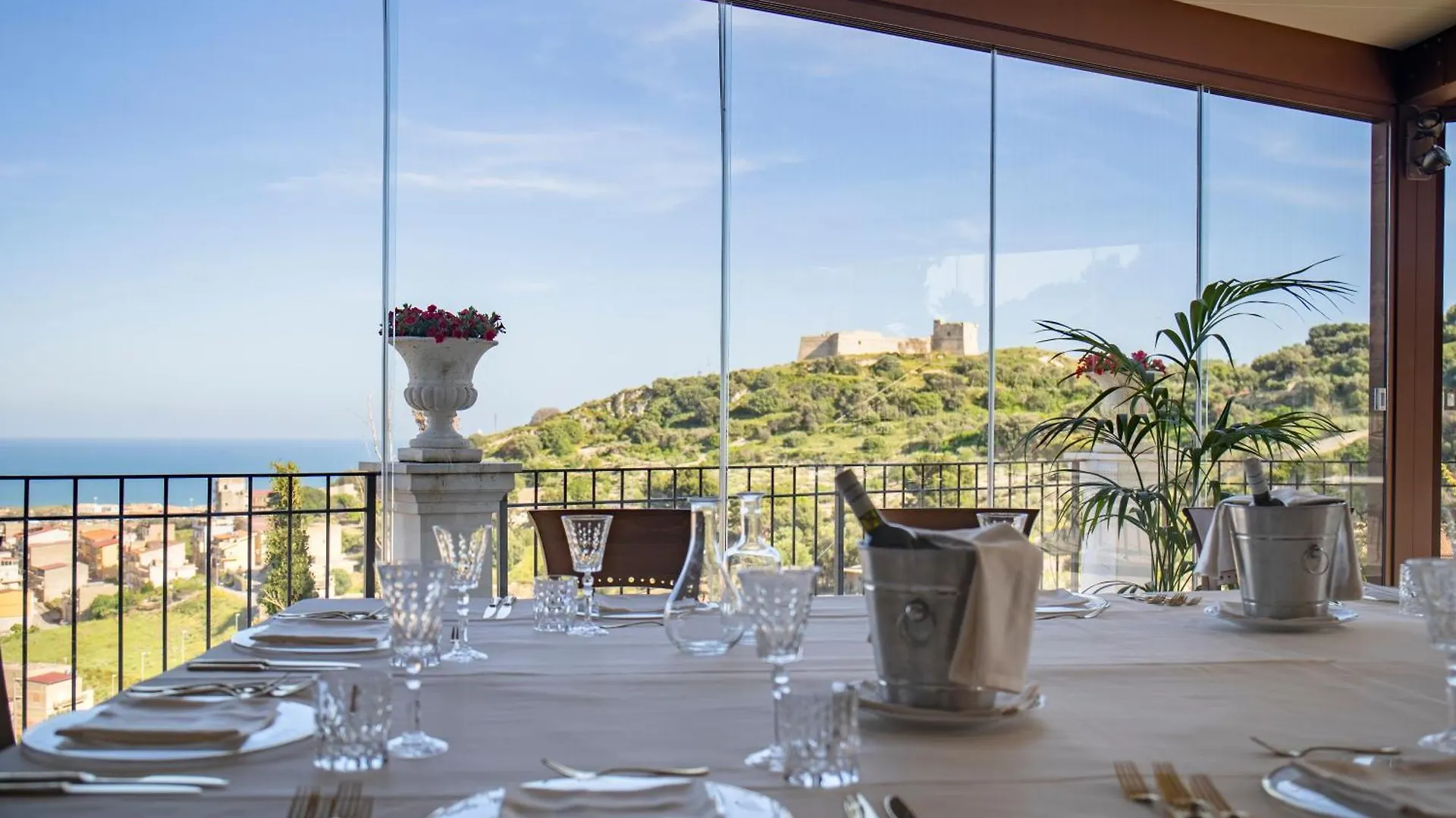 Relais Villa Giuliana Licata Hotel