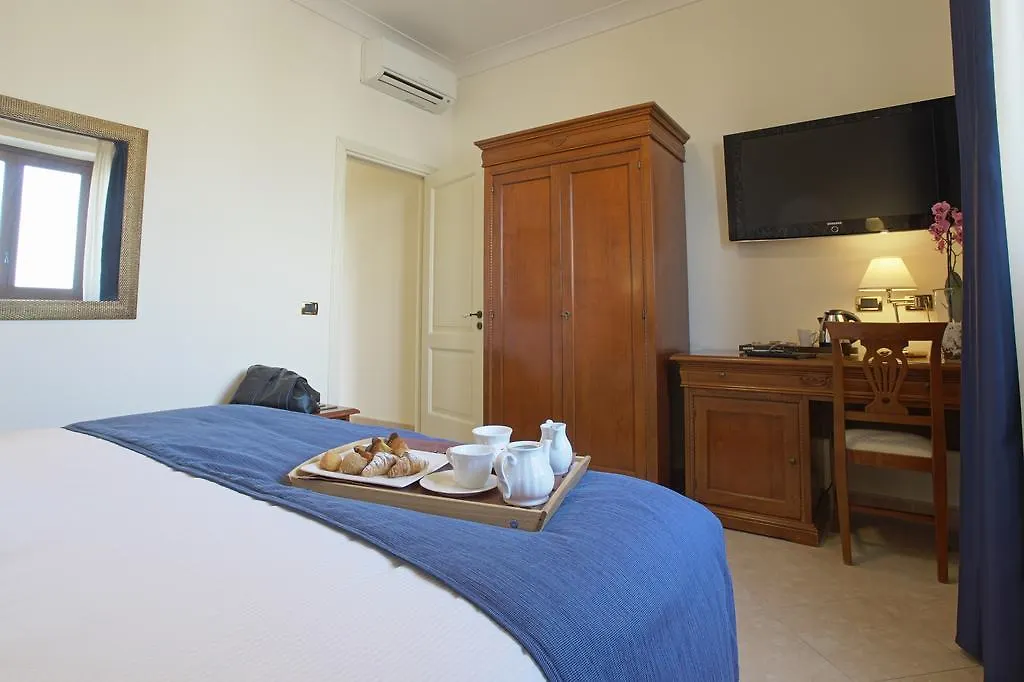 Relais Villa Giuliana Licata 4*,