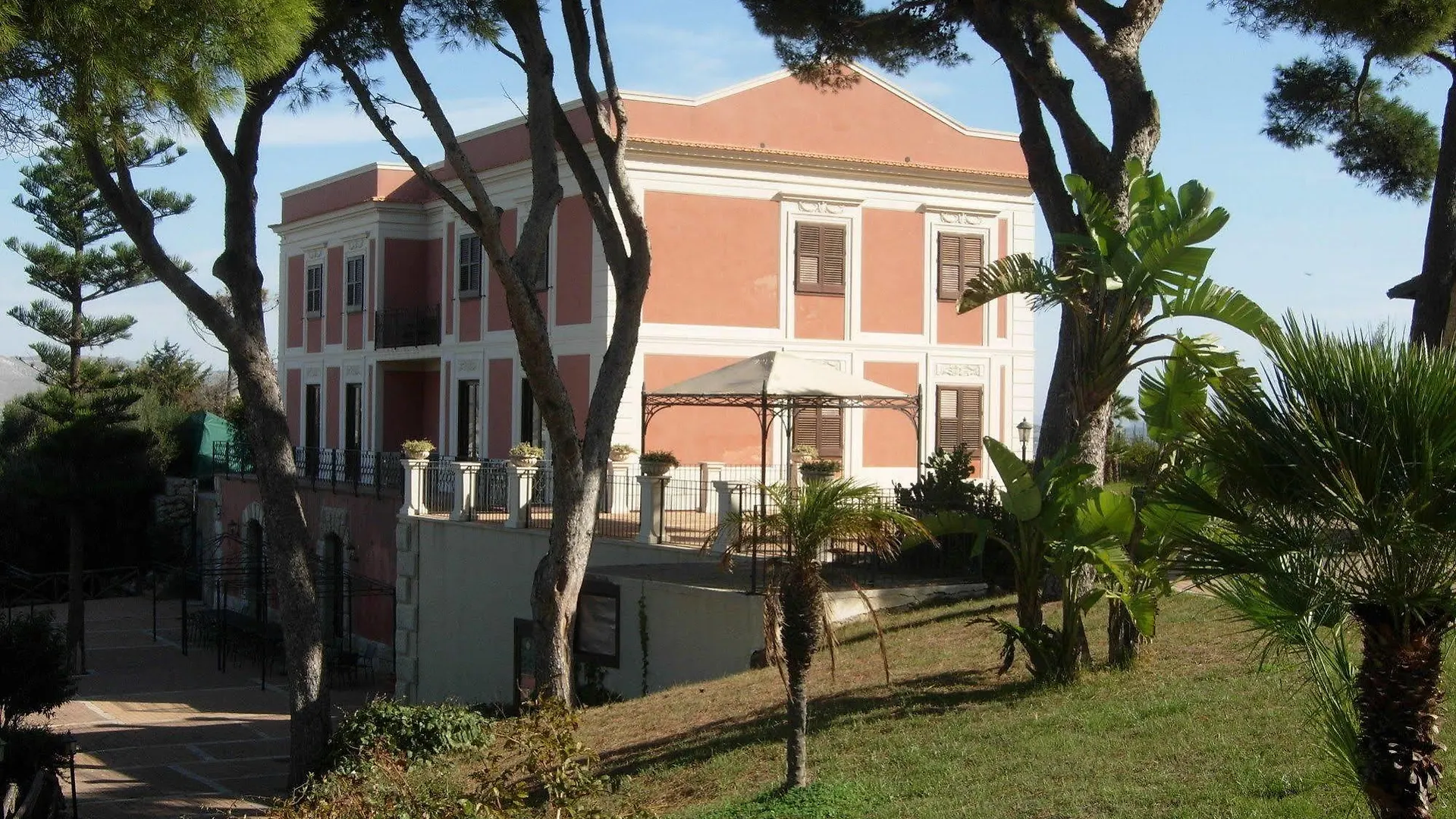 Relais Villa Giuliana Licata 4*,